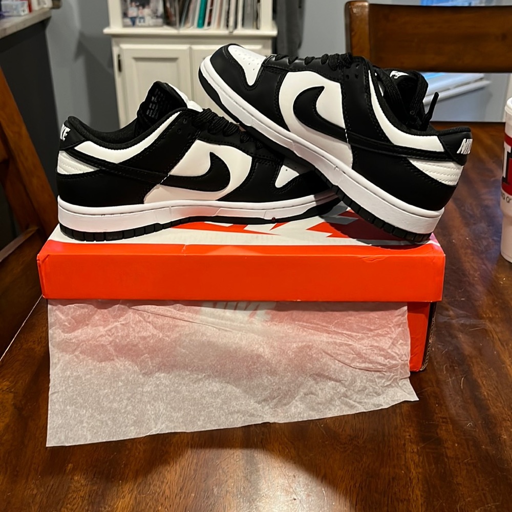 Nike Panda Dunks